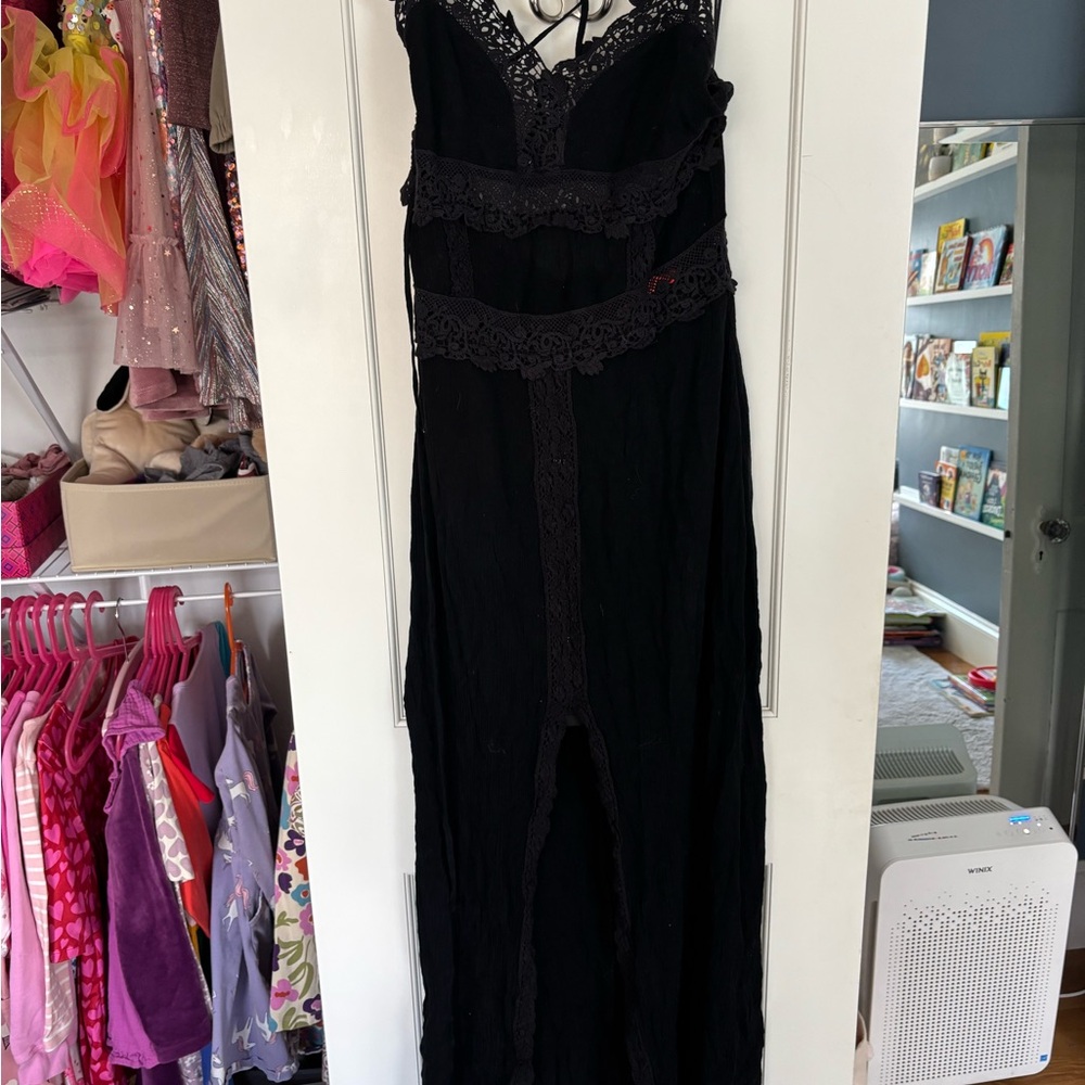 Lulumari Black Lace-Trim Dress